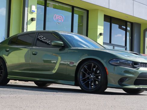 Used 2022 Dodge Charger Scat Pack w/ Plus Group image 6