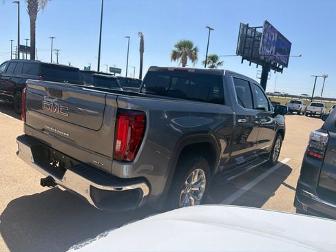Used 2021 GMC Sierra 1500 SLT RWD image 4