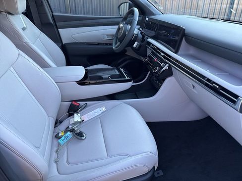 New 2026 Hyundai Tucson Limited image 17