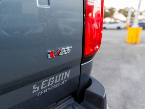 Used 2022 Chevrolet Colorado W/T w/ Custom Special Edition image 16