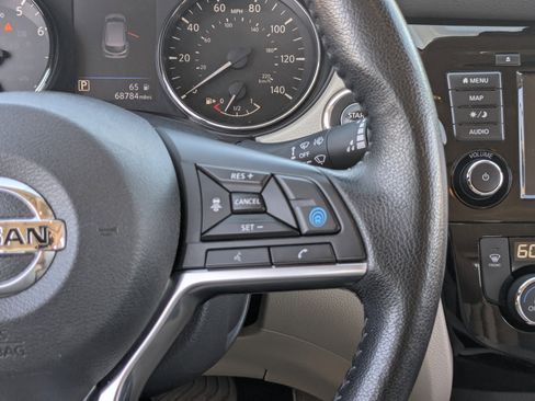 Used 2022 Nissan Rogue Sport SL w/ Premium Package image 24