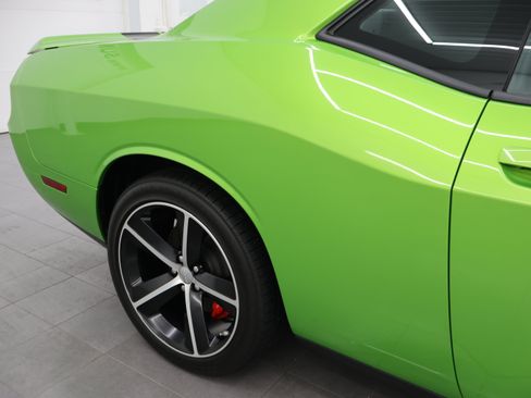 Used 2011 Dodge Challenger SRT8 w/ Green w/Envy Group RWD image 25