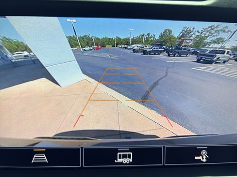 Used 2022 Chevrolet Silverado 1500 LTZ AWD/4WD image 24
