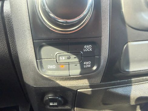 Used 2019 RAM 1500 Express w/ Express Value Package AWD/4WD image 18