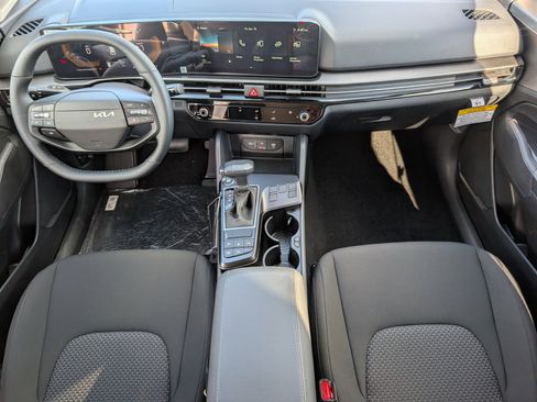 New 2026 Kia Sportage LX FWD image 5