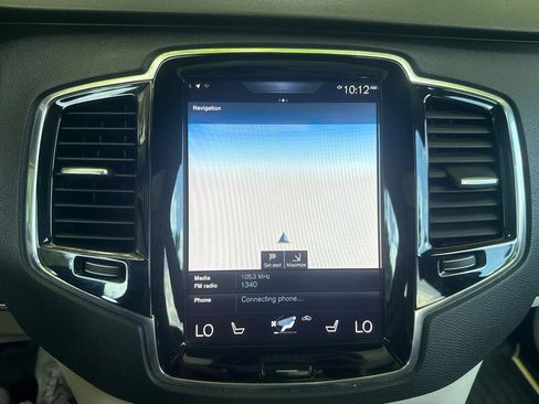 Used 2017 Volvo XC90 T6 Momentum w/ Vision Package AWD/4WD image 26