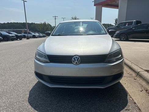 Used 2013 Volkswagen Jetta Sedan image 1