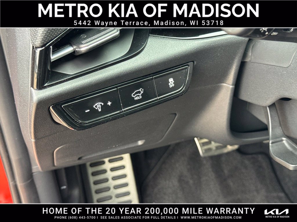 Used 2023 Kia Niro Wave w/ Wave Preserve Package FWD image 13