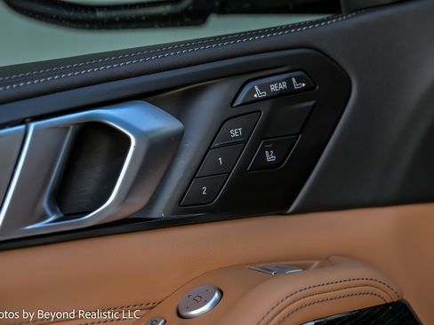 Used 2023 BMW X7 xDrive40i w/ M Sport Package image 24