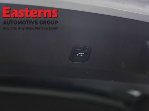 Used 2022 Cadillac Escalade ESV Sport w/ Touring Package image 30