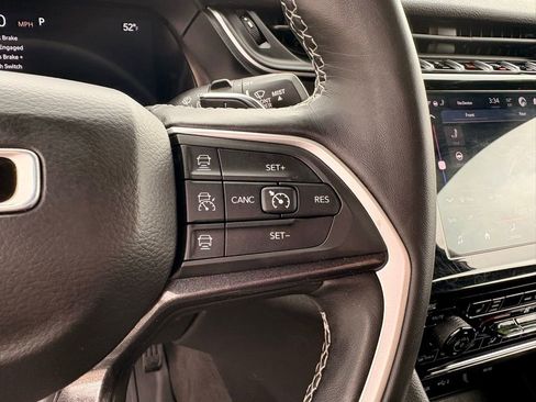 Used 2021 Jeep Grand Cherokee L Laredo image 24