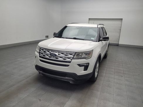 Used 2018 Ford Explorer XLT w/ Equipment Group 202A image 15