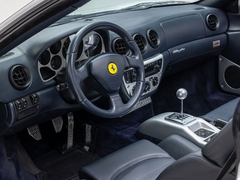 Used 2002 Ferrari 360 Spider image 17