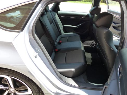 Used 2022 Honda Accord Sport image 44