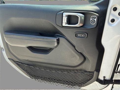 Used 2019 Jeep Wrangler Unlimited Sport S AWD/4WD image 24