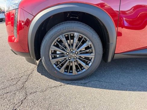 New 2026 Nissan Pathfinder SL w/ SL Premium Package image 9