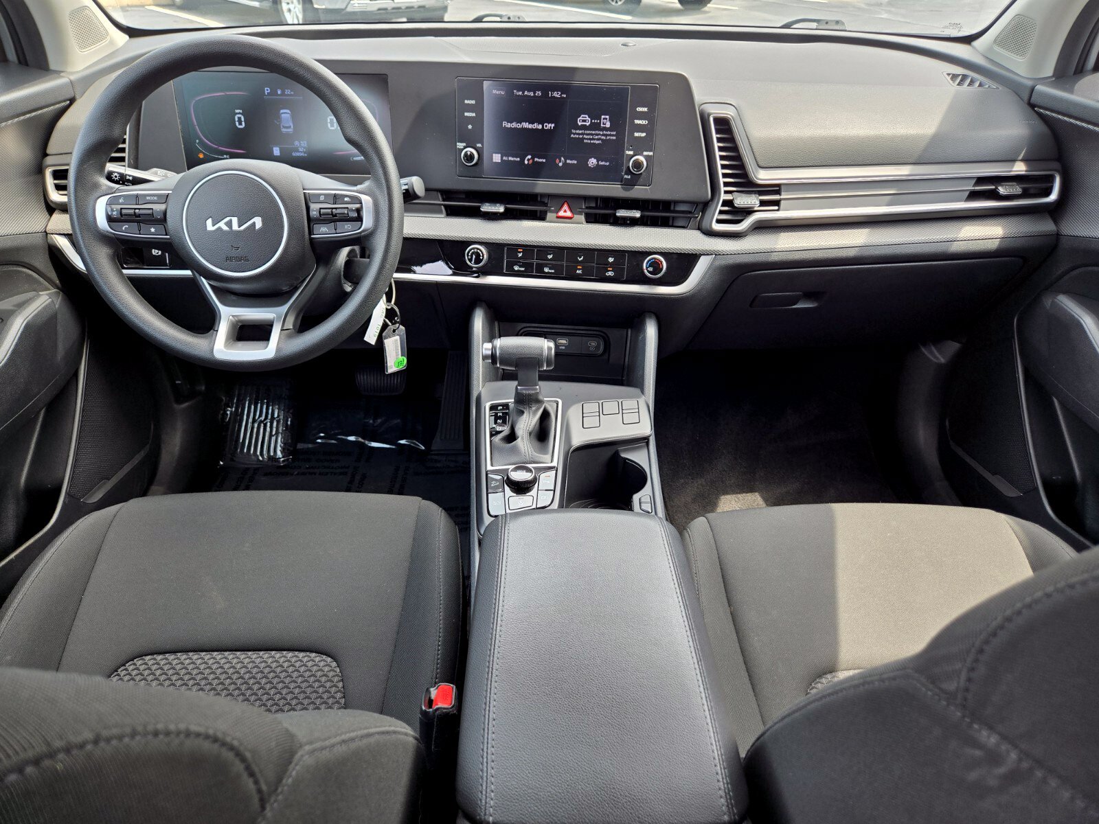 Used 2024 Kia Sportage LX FWD image 14