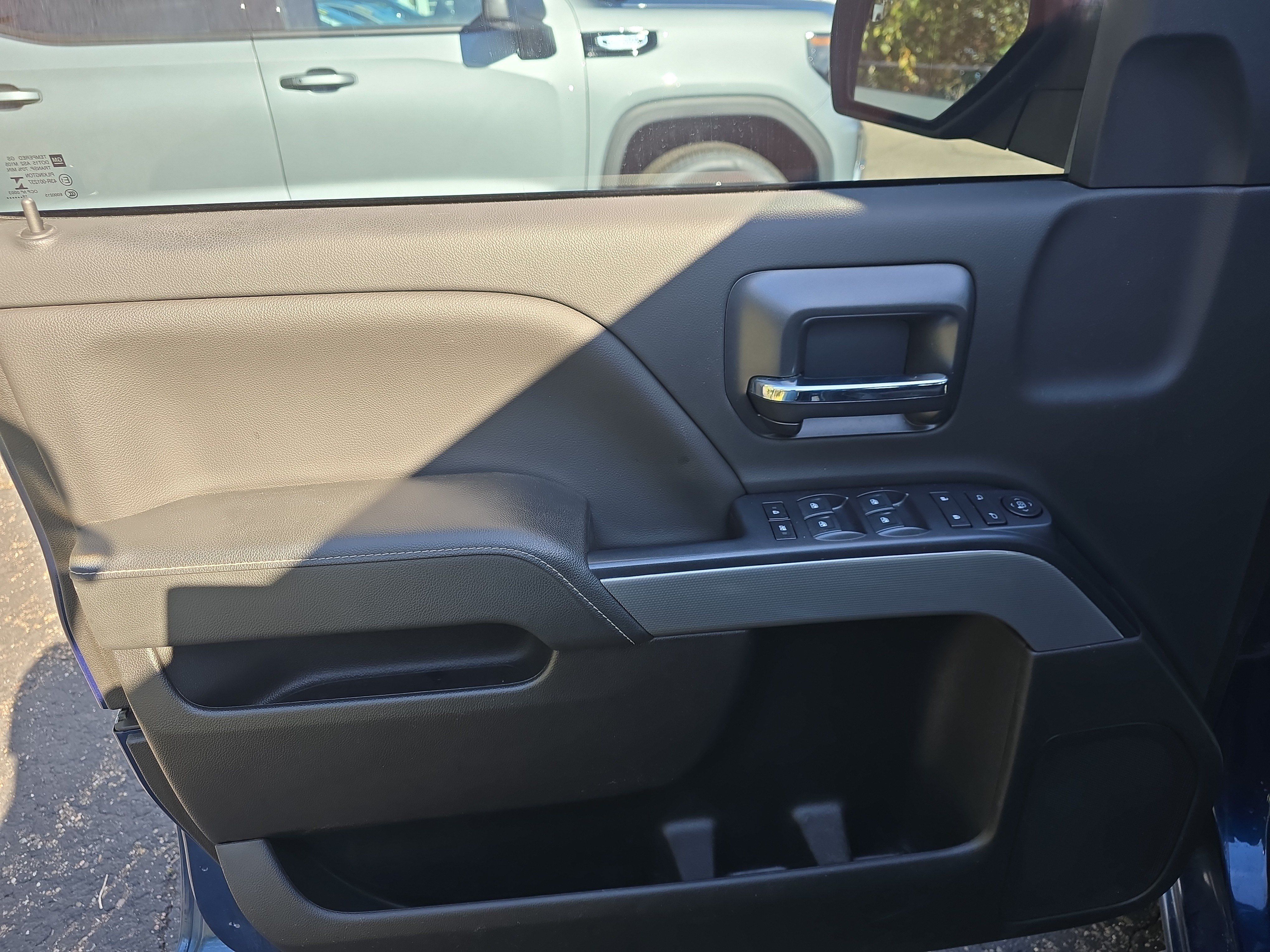 Used 2019 Chevrolet Silverado 1500 LT w/ All Star Edition AWD/4WD image 15