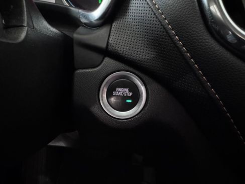 Used 2022 Chevrolet Equinox Premier AWD/4WD image 18