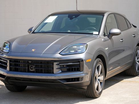 Used 2024 Porsche Cayenne Coupe AWD/4WD image 51