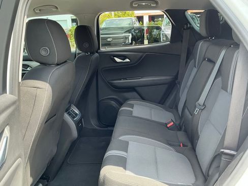 Used 2025 Chevrolet Blazer LT FWD image 23