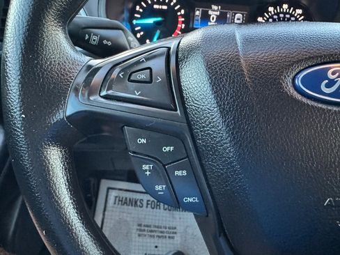Used 2020 Ford Edge SE image 34