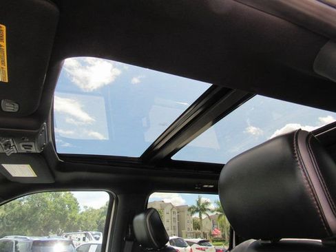 Used 2020 Ford F350 Platinum w/ Tremor Off-Road Package image 20