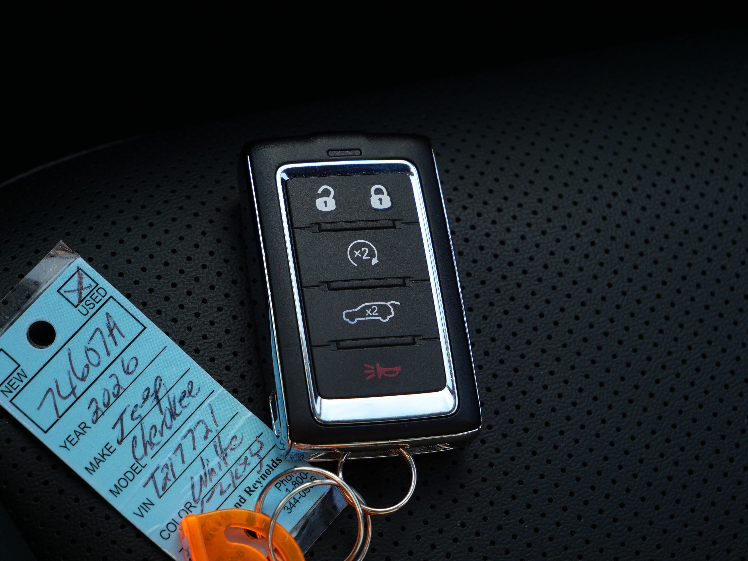 Used 2026 Jeep Cherokee Limited AWD/4WD image 31