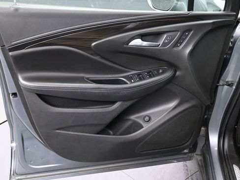 Used 2020 Buick Envision Essence FWD image 13