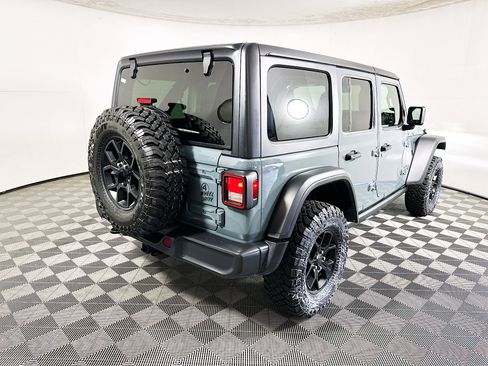 Used 2025 Jeep Wrangler Willys image 3