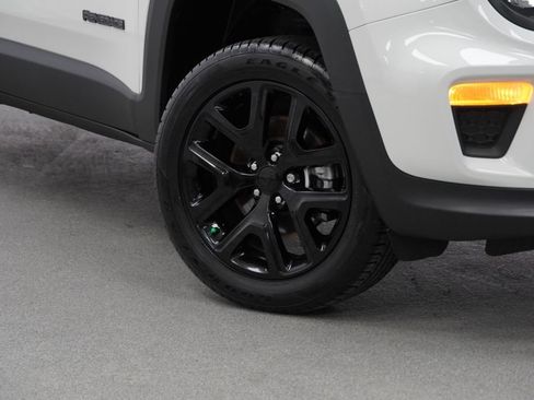 Certified 2023 Jeep Renegade Altitude AWD/4WD image 4