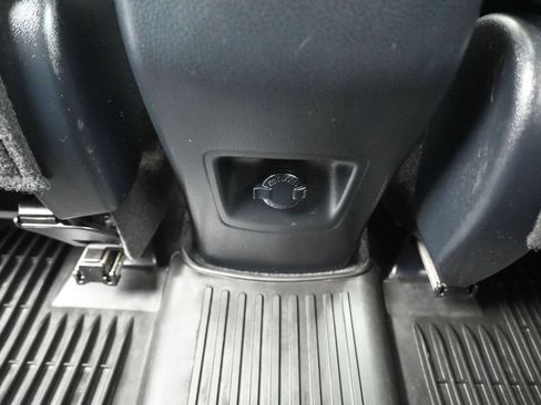 Used 2018 Toyota RAV4 XLE w/ Plus Extra Value Package AWD/4WD image 35