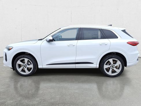 New 2026 Audi Q5 Premium Plus AWD/4WD image 8