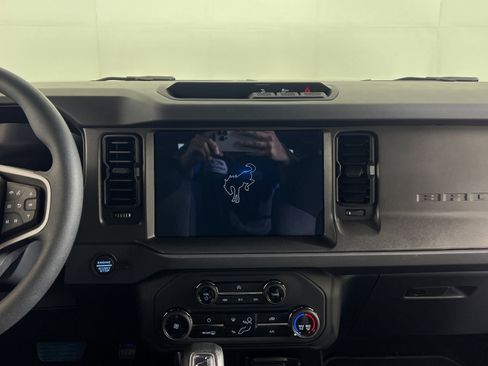 New 2025 Ford Bronco 4-Door image 12