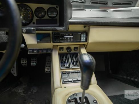 Used 1989 Lamborghini Countach Coupe RWD image 22