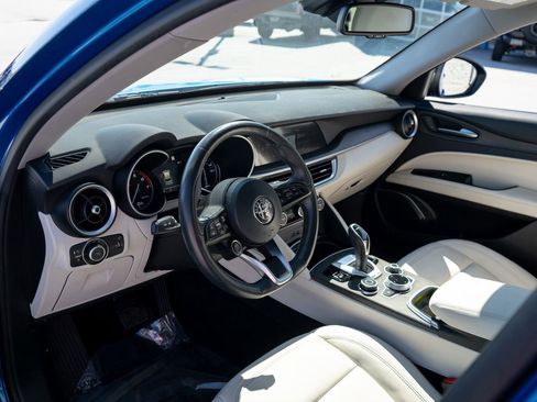 Used 2021 Alfa Romeo Stelvio Ti w/ Nero Edizione image 13