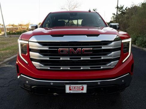 Used 2024 GMC Sierra 1500 SLE w/ Preferred Package image 8