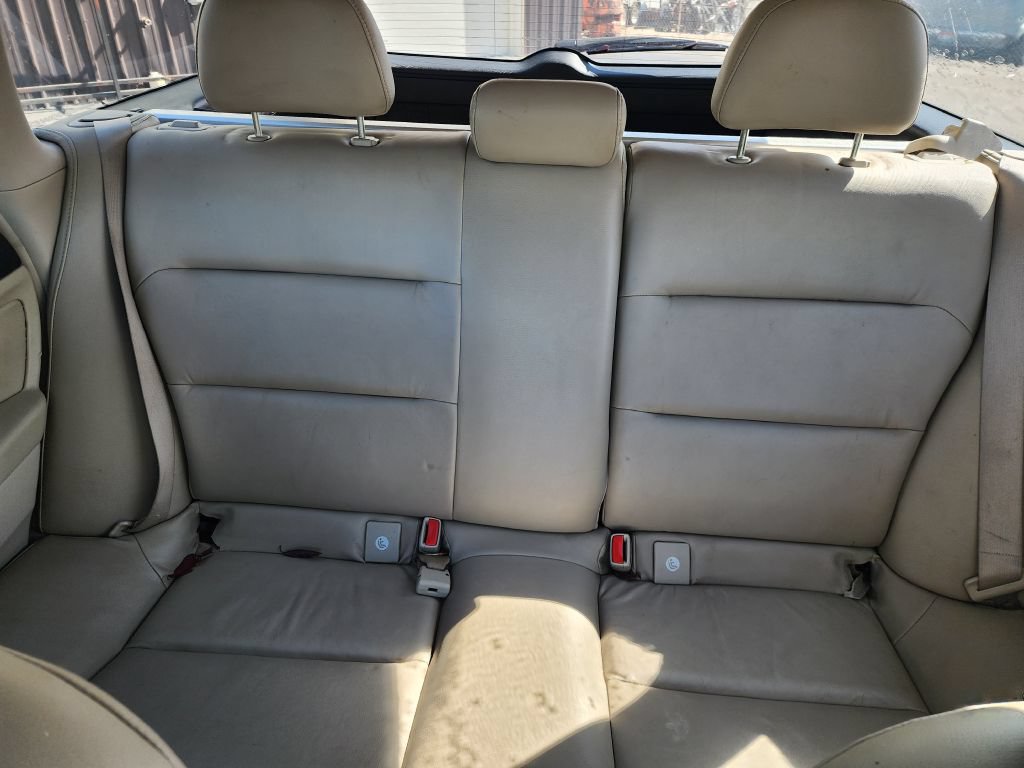 Used 2007 Subaru Outback 2.5i Limited w/ Popular Equipment Group 1D AWD/4WD image 12