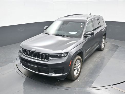 Used 2021 Jeep Grand Cherokee L Laredo w/ Luxury Tech Group I image 16