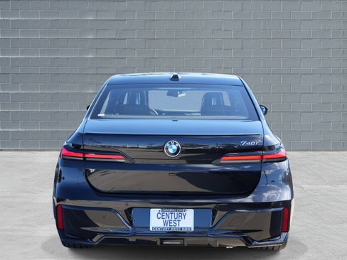 New 2026 BMW 740i w/ Premium Package image 4