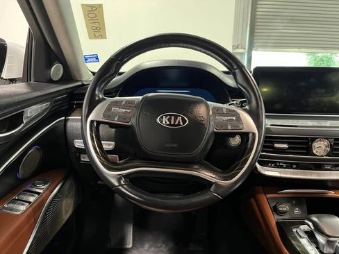Used 2019 Kia K900 Luxury w/ VIP Package AWD/4WD image 22