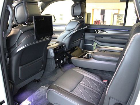 New 2026 Jeep Grand Wagoneer L Summit AWD/4WD image 23