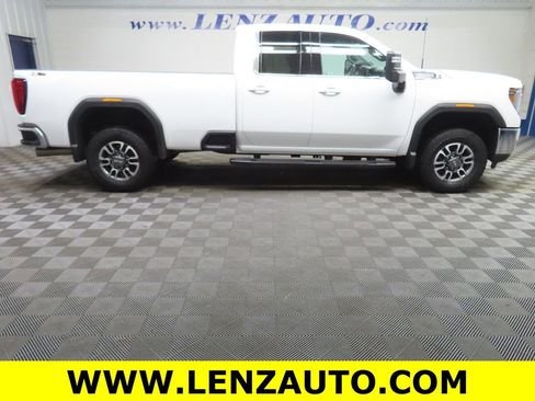 Used 2023 GMC Sierra 2500 SLE w/ SLE Value Package; image 2