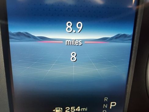 Used 2025 Mercedes-Benz Sprinter 2500 image 25