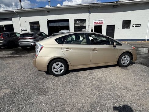 Used 2011 Toyota Prius Two FWD image 11
