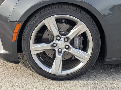 Used 2017 Chevrolet Camaro SS image 11