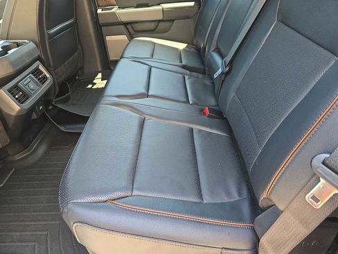 Used 2025 Ford F250 Lariat w/ Lariat Ultimate Package AWD/4WD image 15