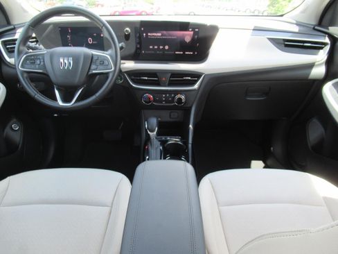 Used 2024 Buick Encore GX Preferred w/ Advanced Technology Package FWD image 11