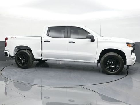 New 2026 Chevrolet Silverado 1500 Custom image 17