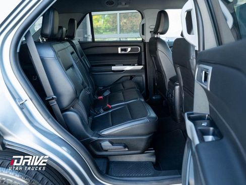 Used 2024 Ford Explorer XLT w/ Equipment Group 202A image 18